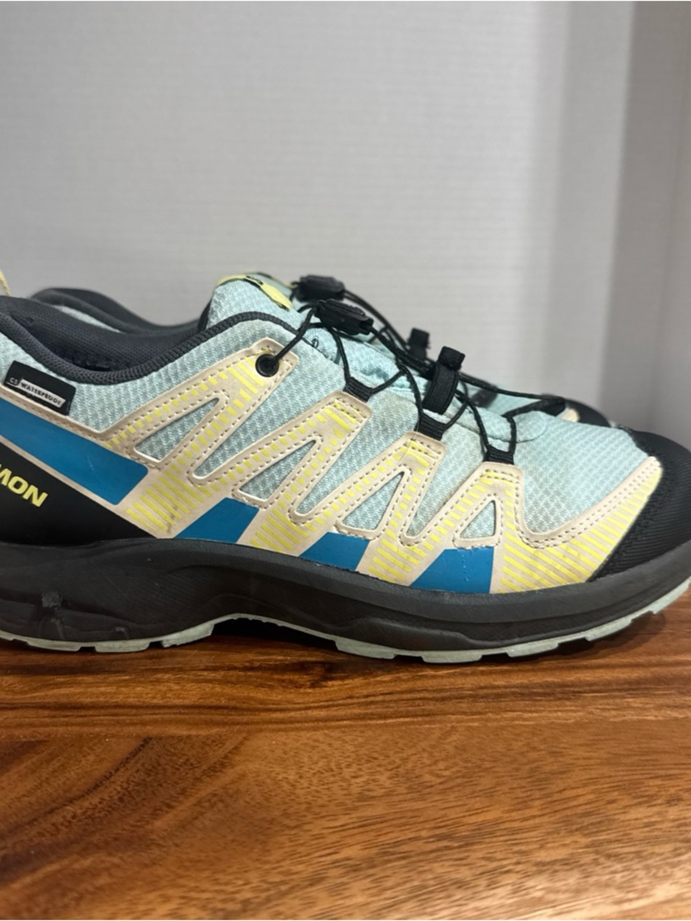 Salomon XA Pro V8 Sneakers Women’s Size 7 Tanager Turquoise Trail Running Shoes